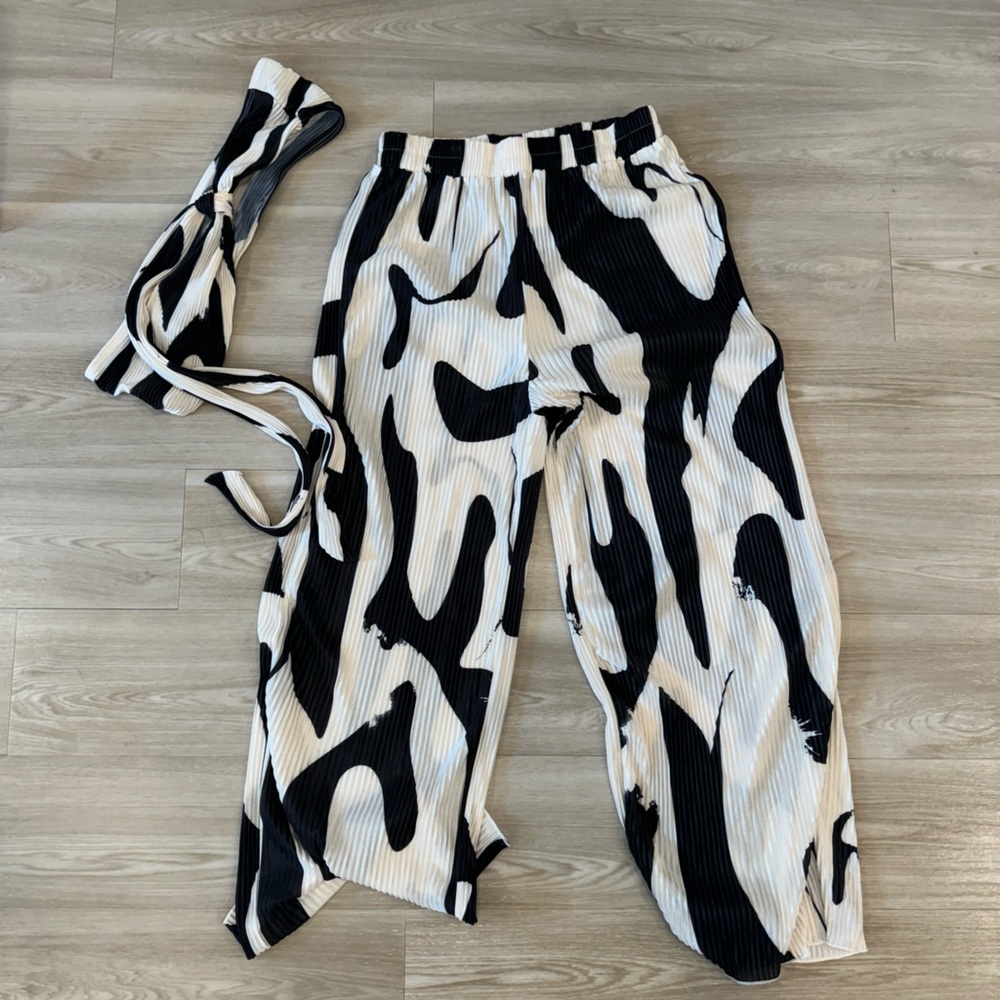 Shein Two Piece Graphic Set